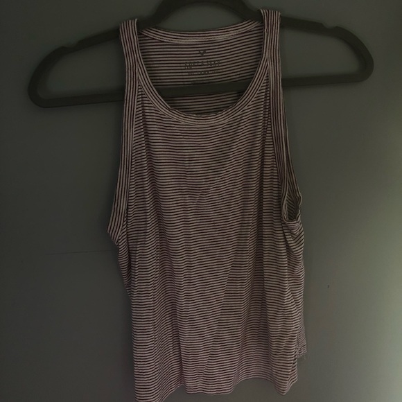 Red and white tank top - Picture 1 of 1